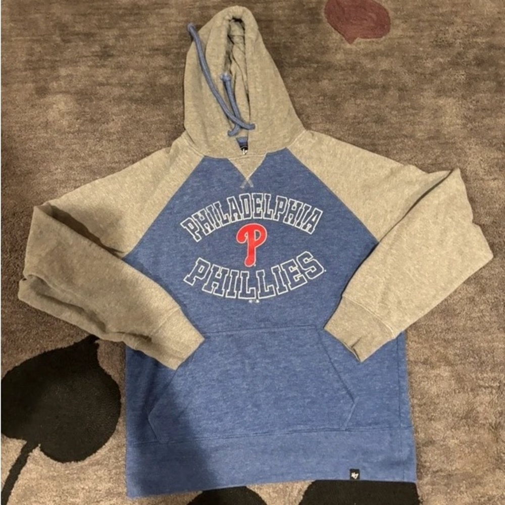 '47 Philadelphia Phillies Raglan Hooded Sweatshirt - Blue & Gray with Red Logo